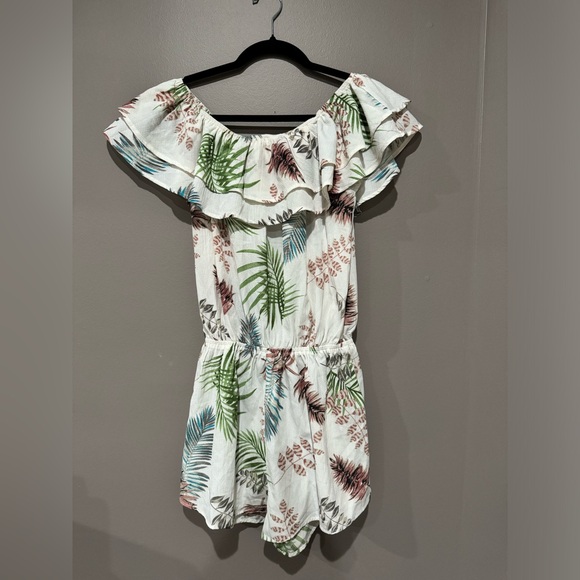 New with tag fashion nova medium romper - Picture 4 of 8